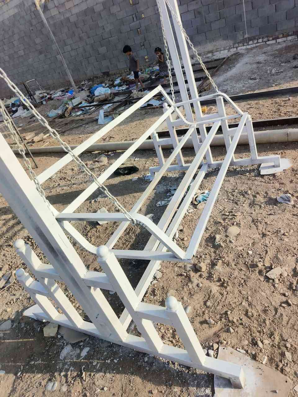 مرجوحه للبيع تفصال احديد ٢ملم اثقيل الشراي اتصل ***********
