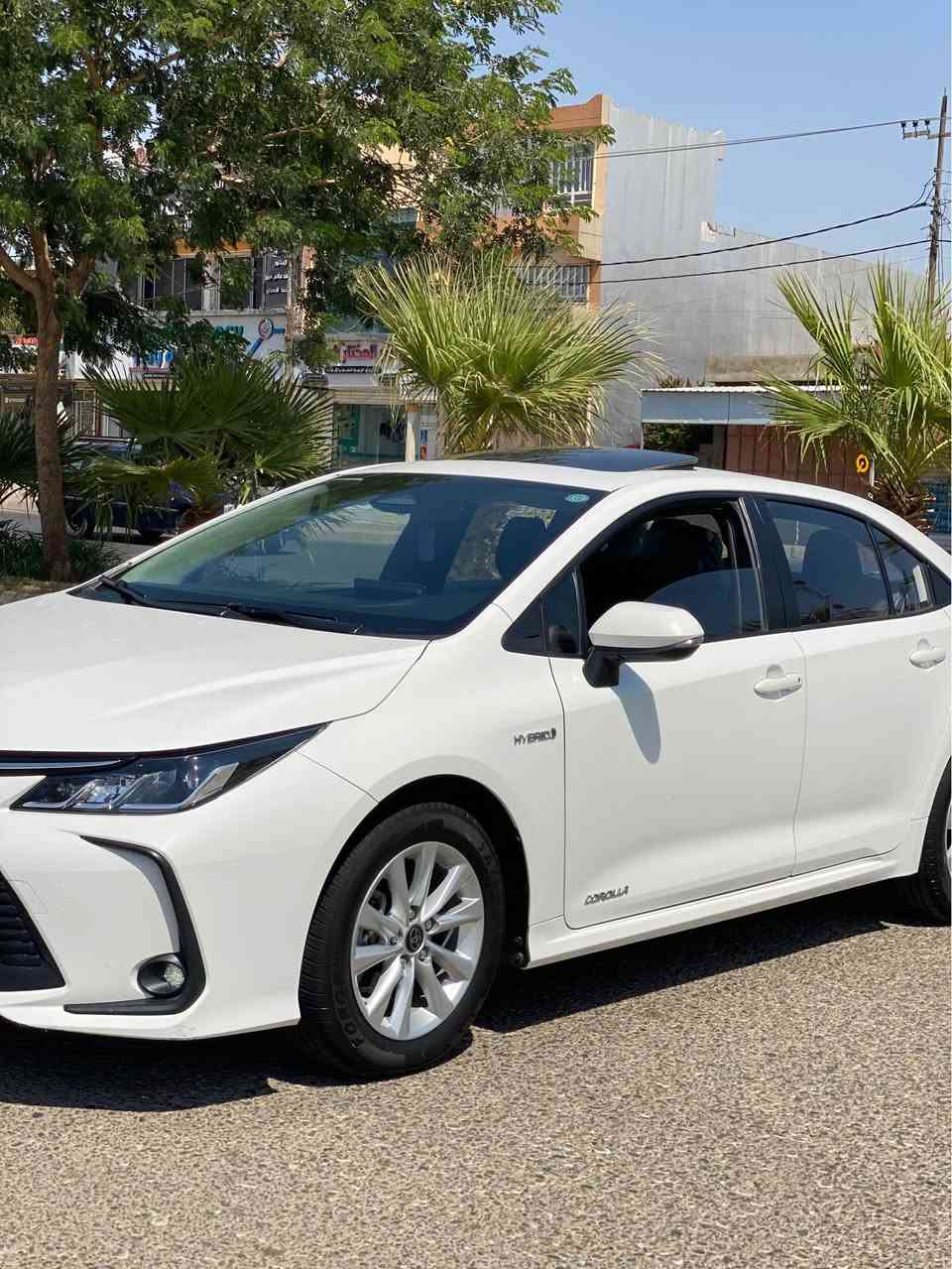 سلام عليكم 
كورلا هايبرد للبيع 2023
ماشيه 57
بيه شخط وبارد فقط سياره جديده وكفاله من كلشي 
*********** كركوك, العراق
