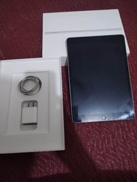 آيباد ٩ • ٦٤ • بطارية ٩٠