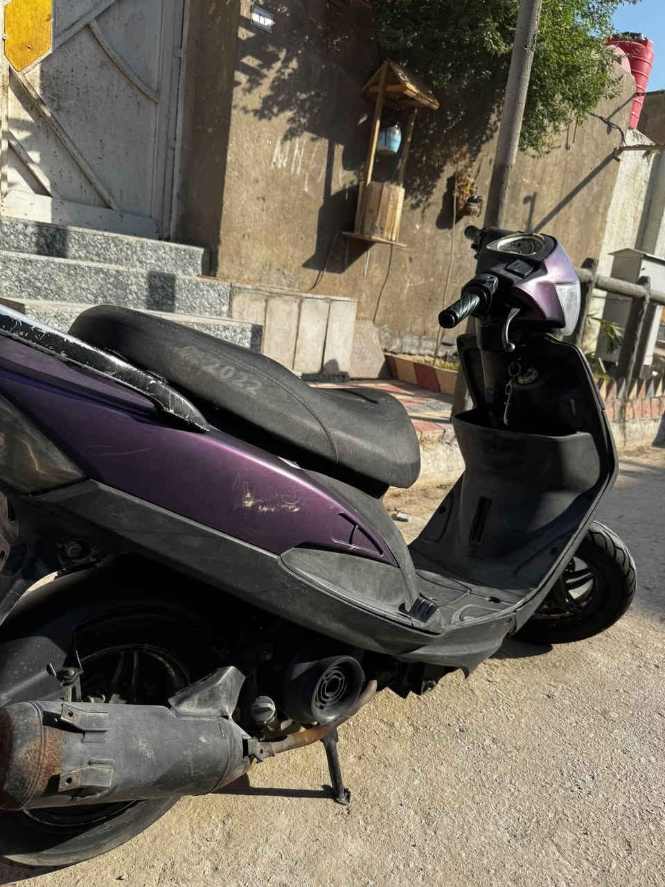 دراجة ماكس عدلة مفتوحة مرة وحدة تشتغل سلف باتري جديد وسلف جديد وتاير جديد وشوته جديدة عوزهة بس كشن السعر 550 العنوان الحيانية للاستفسار واتساب ***********
