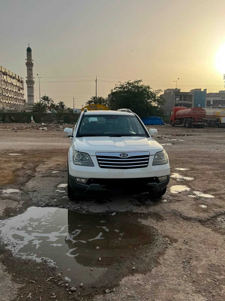 السلام عليكم
مهافي 2009 
رقم بابل الدولي بسمي
السياره فول مواصفات 
فتحه 
كشنات جلد 
كشن كهرباء
تبريد 3 قطع
فور ويل 
حساسات خلفيه
مري كهرباء
محرك 3800
تخم تاير جديد 
باتري جديد
السياره مكفوله من الضربه والصبغ والتبديل 
العنوان بغداد 
السعر 122 وبيهه مجال تجي تكلبهه وتشوفهه واني حاضر 
الاستفسار ***********
