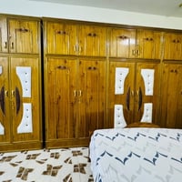 غرفة نوم أخشاب • ٤ قطع • ميز تواليت