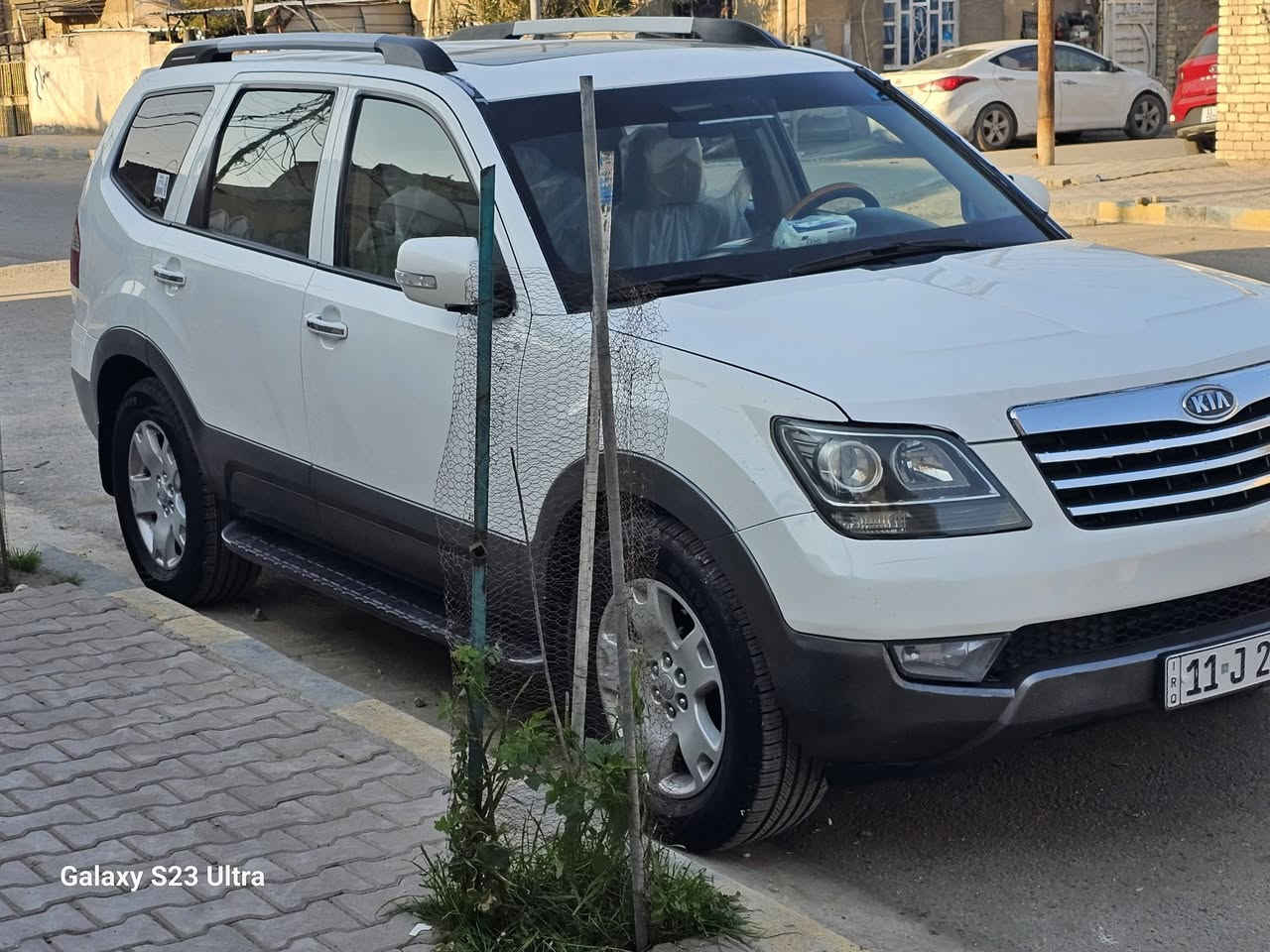 السلام عليكم جميعآ إخوتي الأعزاء
كيا مهافي للبيع فقط  موديل ٢٠١٢ خليجي ستة سلندر بغداد 
تحويل ثاني يوم بأسم صاحبها وحاظر بأي وقت واني المسؤؤل عن كلشي 
ملاحظة صار ٣ سنوات السيارة عندي اشتريتها ماشية ١١٠ وحاليآ ١٣٧ وانته قييم الإستخدام 
سيارة نظيفة جدآ وعلى ايدي جناي من فضل الله 
السيارة ماشية ١٣٧ الف كيلو متر حقيقي 
فول مواصفات عدة الفور ويل والزراكات 
تدفئة تبريد كشنات كهربائية تدفئة تبريد  ٣ قطع تحكم ستيرن 
خزن مري شفط 
وتعرفون بعد مواصفاتها  صدر حدادية كهربائيات كوله جاهز 
السيارة فقط كان بيها راجز وتم تصليحه بأدق التفاصيل 
وتم عمل سيرفس كامل للسيارة قبل شهرين للنظافة لا أكثر 
تخم تاير  مابيها اي نقص  الجاملغ الأيمن مبدل وليس مصبوغ 
ويوجد بيها باردات جدآ قليله وبسيطة 
من الدعامية للدعامية كوله شغال وماتخسر عليها اي شي 
السعر ١٤٠  ورقة وحك جيتك من عيوني وربي يرزق الجميع ببركة الإمام الحسين ع  
مكاني بغداد الحرية  أخوكم أبو عقيل السراي 
وهاذا رقمي *********** ⚘️
