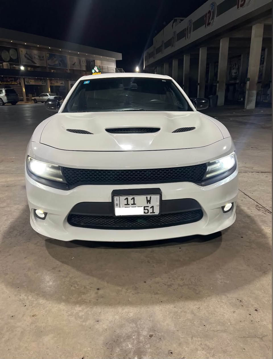 جارجر SXT مديل 2017 
محرك 3600 * V6 
سياره كنديه يعني مابيه حادث 
شاشة كبيره 
تدفئه وتبريد بلكشنات 
حساسات كرسي كهربائي 
مكينه كير مكفول 
تبريد ثلاجه 
رقم بغداد بأسمي 
سياره نضيفه 
معتني بيه من بانزين والدهن وكاله
السعر 205 
الموقع بصره
الرقم / ***********

