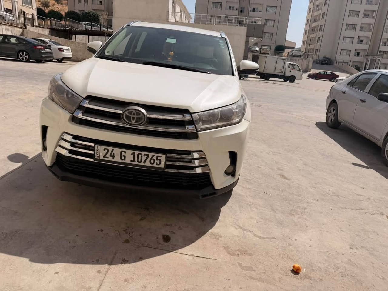 مرحبا اخوان عندي سياره تيوتا هايلندار نضيف جدان بدون سبخ علبارت بي سياره فول موصفات سياره شغال   كشنات VIPو سياره 7راكب بصمه  فول فول 6سلندار و سعر230$ رقم هاتف و واتس اب***********
