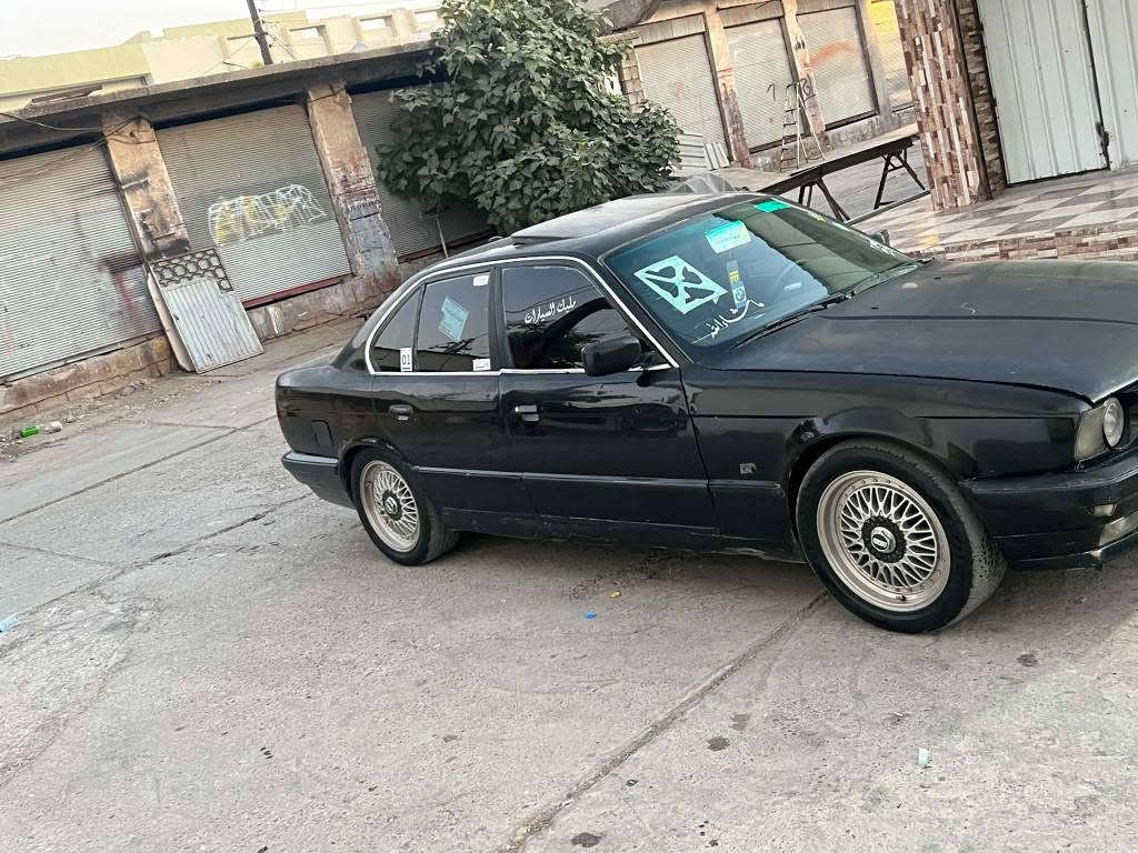 بە ناوی خودا bmw مۆدیل 1994
ئاڕم بلاستیک هه ولیر  ئاڕمو ئە وەلیات بە شەرت 
525
گیر عادی سڵایت 
جام کارە با
گیرو مە کینە بەشرتی 100فیتەر کەمیکی مەسرەفی وردەی تیایە سە یارە کە زۆر جایزە پارەی ما تۆڕیکە قفڵی قفڵی 20گڵا 
***********
واتس ئەپ فایبەر 
گۆڕینەوە ش ئەکەم بە شتیک بە دڵم بیتم السليمانية, العراق
