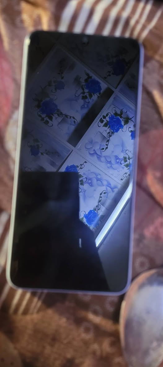 ايتل A50C • ٦٤ جيجا • نضيف