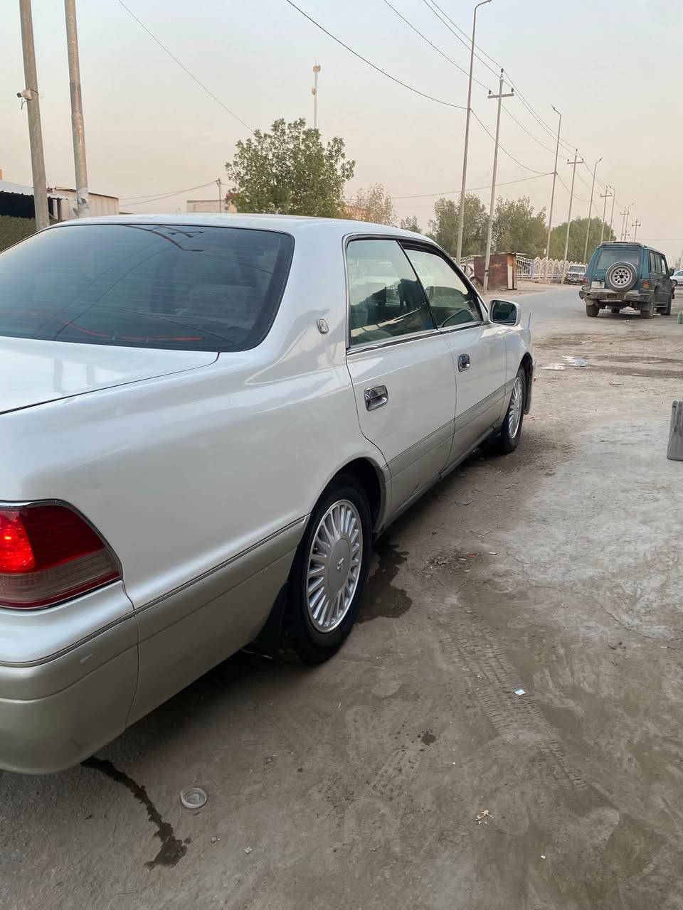 سلام عليكم كراون راس الثور البيع موديل ٩٧ رقم نبار سياره جاهز من كلشي مكينه وكير وحداديه مكفوله من الكص ونقل والصبغ سياه بيه شويه بل جاملغ إلمامي تحويل الثاني اليوم سنويه 2028 تبريد ثلج ❄️ القطعتين كشنات كهربائيه الرابعهن اي ستفسار هاذ السعر اتصل عله هاذ الرقم ***********
