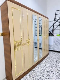 غرفه اخشاب • نضيفه • ٥ قطع