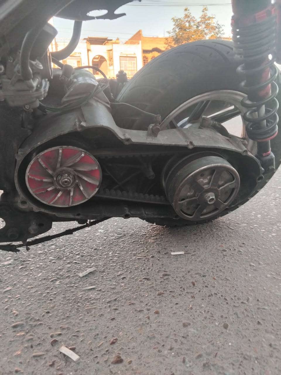 سلام عليكم دراجه للبيع دراجه بيهه كلجات قويه شوفت عينكم ناضفه ناعمه كلش خرسه او مروس عادي سعر ٣٠٠ بيهه مجال رقم 0786150517وتساب
