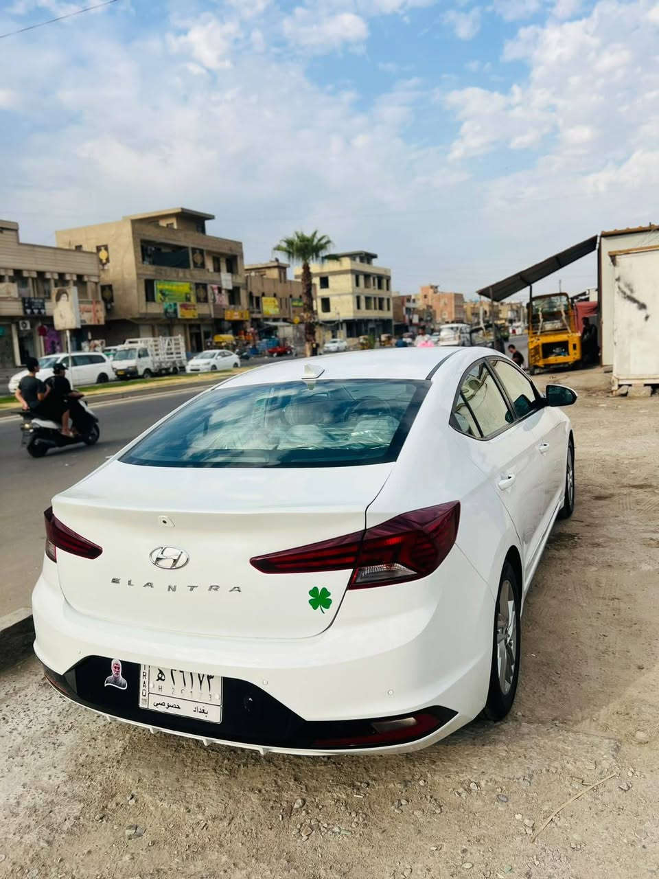 هونداي النتره وراد امريكي
موديل 2020
السياره جديده بمعنى الكلمه تجي وتشوف بعينك 
گير ايتي 
محرك 2000دوش بلادي مامفتوح برغي بل مكينه 
المشي مالتهه 97الف 
الحادث مالتهه فقط شبر بقبق الجنطه 
او صور الحادث بل منشور  
مكان السياره بغداد 
التصال ***********
