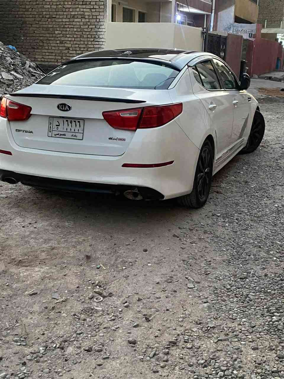 السلام عليكم اوبتيما فول مواصفات موديل 2015
فئة EX
صبغ حزام سونار موجود 
سيارة جاهزة 
السعر 100$وبيه مجال بسيط 
باسمي رقم بغداد
***********

