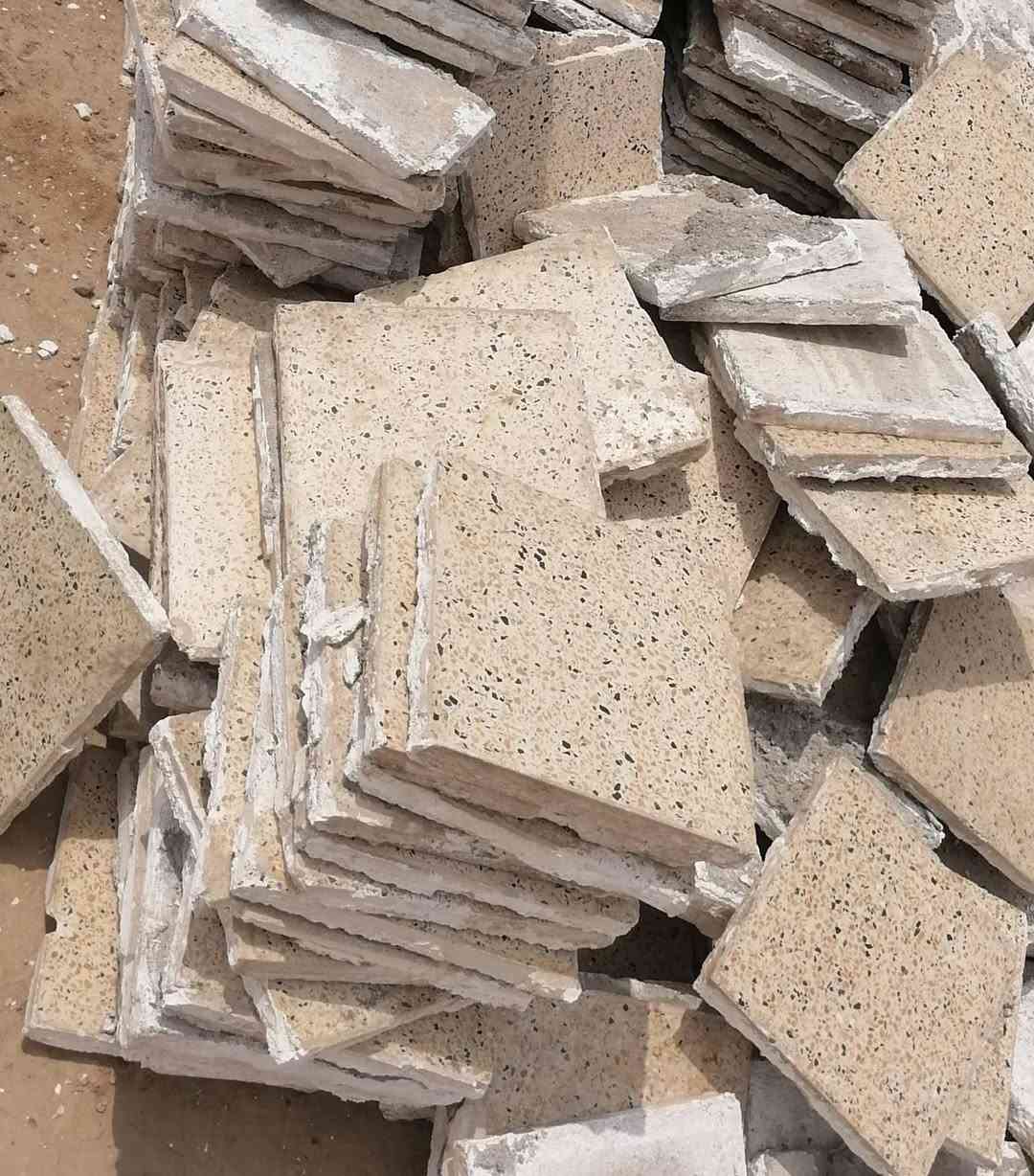 السلام عليكم ورحمة الله تعالى
يوجد كاشي للبيع مستخدمه 
السعر مناسب 
شرط نضيف
العدد 2000 كاشيه 
المكان مفرق حويجه الحصان 
اتواصل ع هذا رقم *********** رقم بي واتساب
