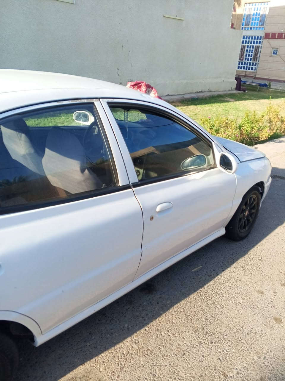 مرحباً شباب عندي كيا ريو موديل 2000 رقم بغداد دولي اسمي تبريد ثلج مكينه بيه شويه بخار  صدر جديد تخم تاير جديد صبغ عام مكان سياره بل تاجي سعر 38 ***********
