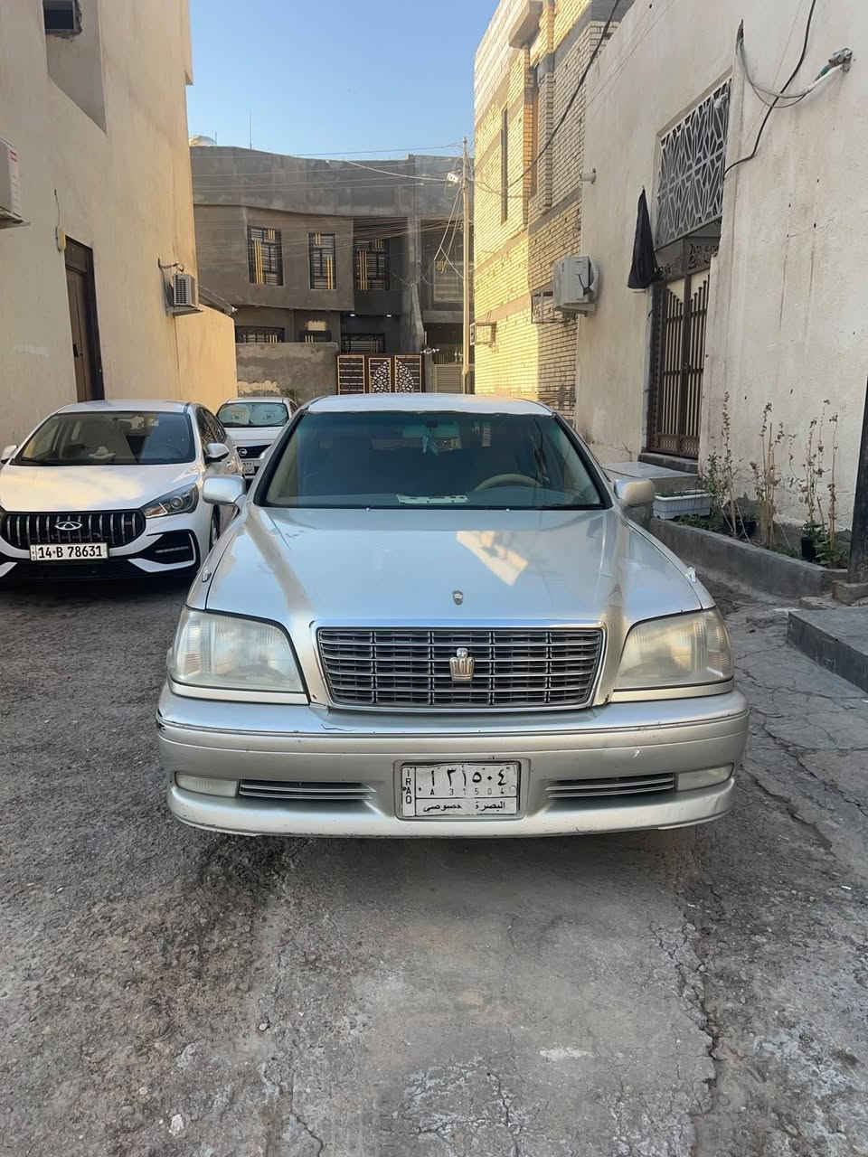 السلام عليكم
بيع مستعجل ملكه اربع دكم سنويه لل 2027 تنتهي كهربيات كله شغاله تبريد شغال مكينه كير  خير من الله سياره برده خلفيه ثلاجه كله شغاله شاشه ايباد 
 سعر 85 وبيه مجال سياره كصه قماره 
بقيه التفاصيل اتصل ع رقم ***********
