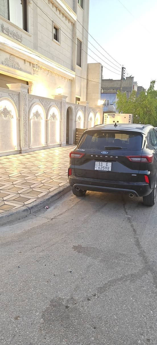 السلام عليكم شباب سيارة فورد سكيب هايبرد موديل 24 وارد امريكي حادث جاملغ ايمن وبنيد ماشية 19 الف للبيع فئة ST Line  بسعر 195 وبيها مجال حك الجية للاستفسار  
@***********    أو ***********

