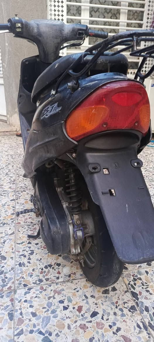 سلام عليكم شباب دراجه للبيع تسع زروف السعر 200 بيها مجال الطيبين للاستفسار التواصل ***********
