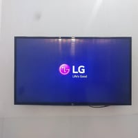LG • ٤٢ بوصة • نضيفة
