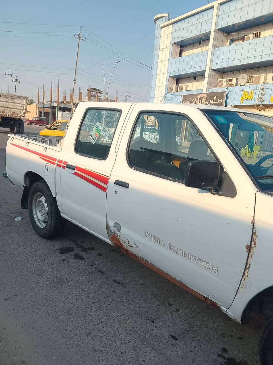 السلام عليكم
سيارة نيسان للبيع سيارة حلوه ونضيفه مكينه وكير وحداديه انضاف سنويه ل 2031 رقم السيارة واسط سعر 75 وبيها مجال 
مديل 2002 مكان بصره زبير رقم الهاتف *********** 
مكلف بل نشر
