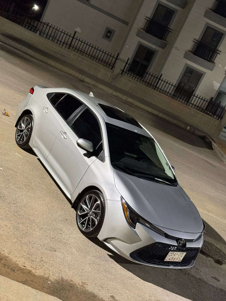toyota crolla ***********
مواديل 2024 
مواصفات LE محسن 
( به سمه ، سلايت ، مؤبايل شه حن ، كوشين هيته ر ، شاشه گه وره ، ويل سپؤرت ، بريك به سمه ، ٥ رادار ) ته نها يه ك پارچه سبوغ بي داخلى. ٣ مانگ كاتى له گه له و ٢٠ هه زار رؤشتييه*********** أربيل, العراق
