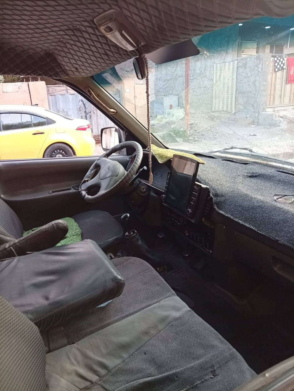 بيجو • ٢٠٠٠ • تحويل ثاني يوم