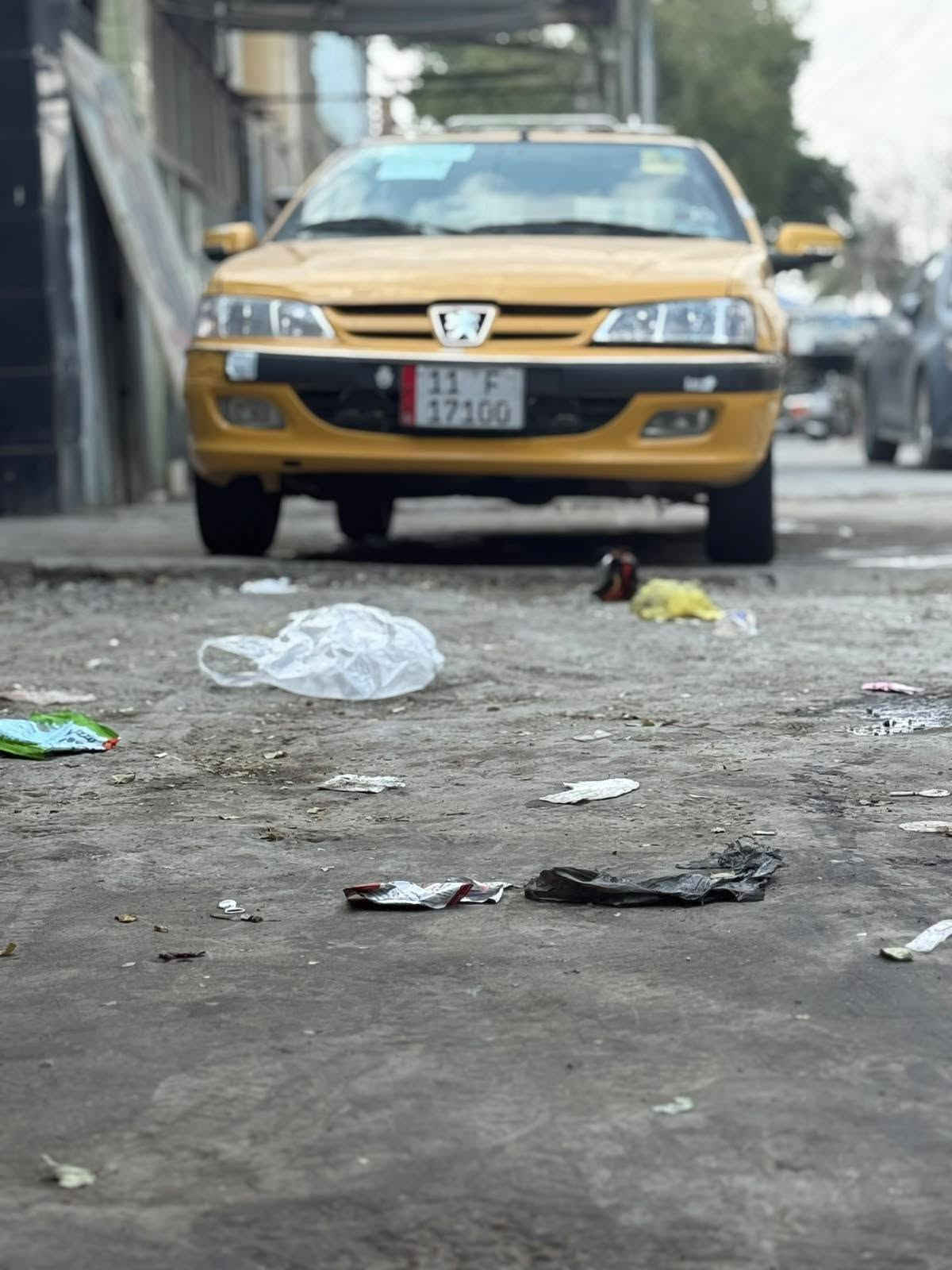 سلام عليكم بيجو بارس 15للبيع سياره بسمي تحويل ثاني يوم مكينه وكير فرنسي نواقص بصيطه جداا سعر 42وبيه مجال مكاني بغداد سيديه ***********
