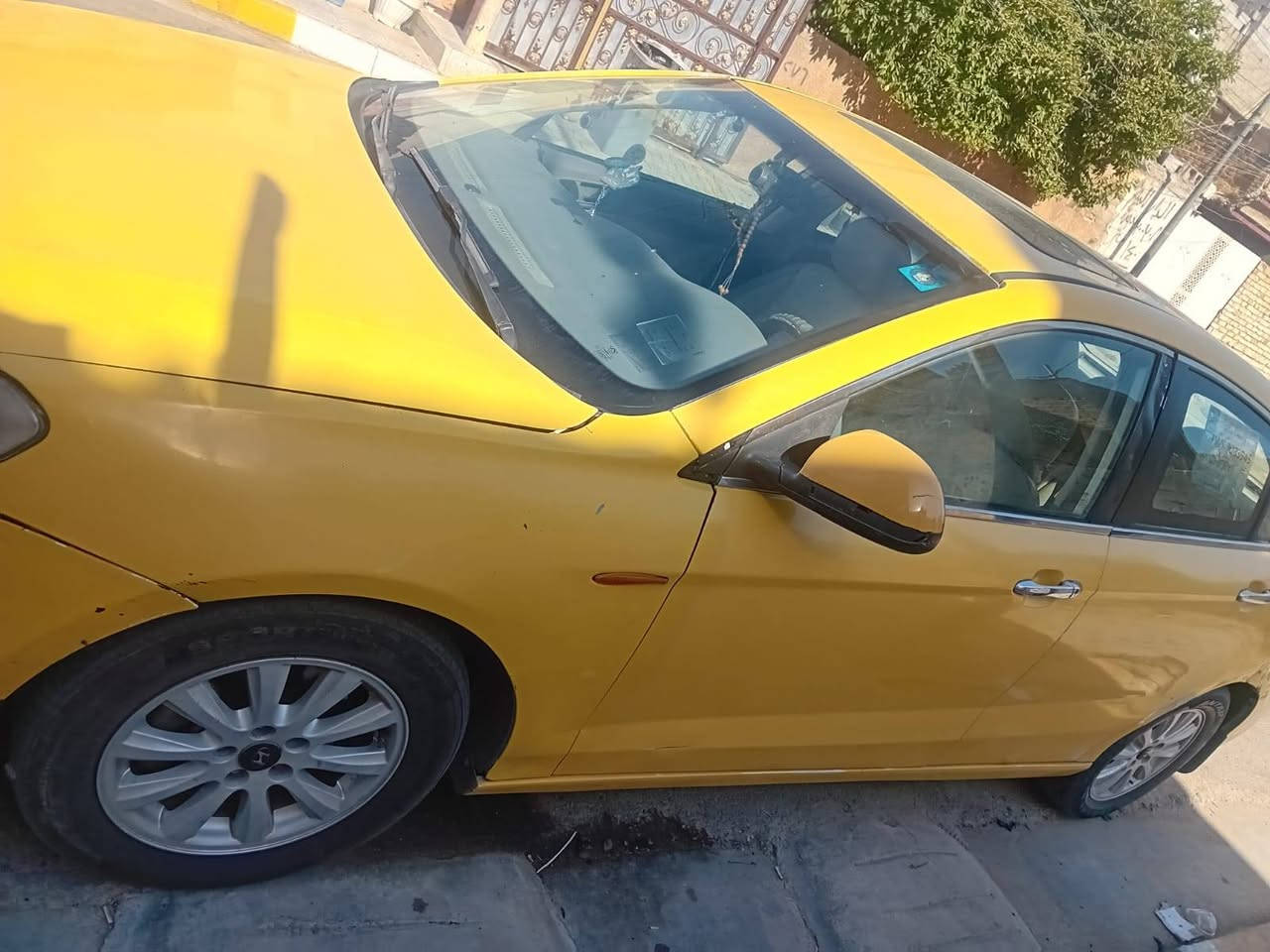 السلام عليكم اخوان شيري استرا السعر 35كير محرك مكفول تبريد شغال هيئة غرامات. مصفرة تخم تاير جديد هزة جديدة  ***********

