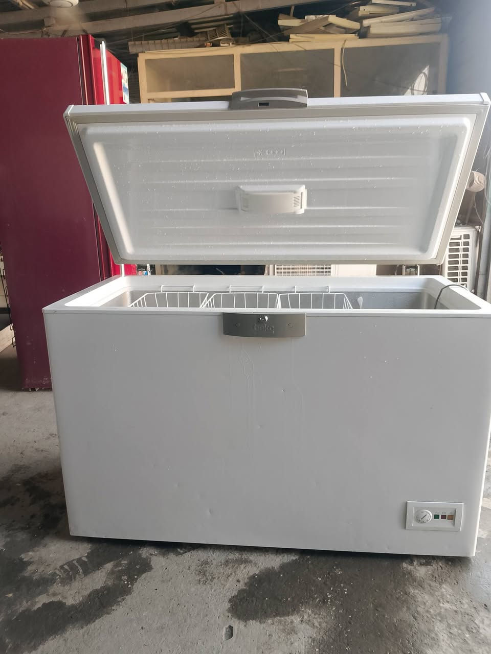 مجمده بيكو ١٦ قدم شغاله وعل فحص شرط نضافه وعل فحص ضمان سبوع سعره ٣٢٥ وبيهه مجال مكاني التاجي عل شط منطقه شيخ حمد طريق زملت حمدي مقابل وكيل عادل عبوو *********** بي واتساب
