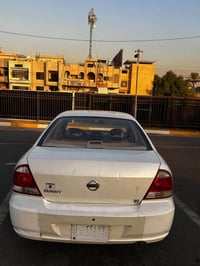 نيسان صني • ٢٠٠٨ • بدون صبغ