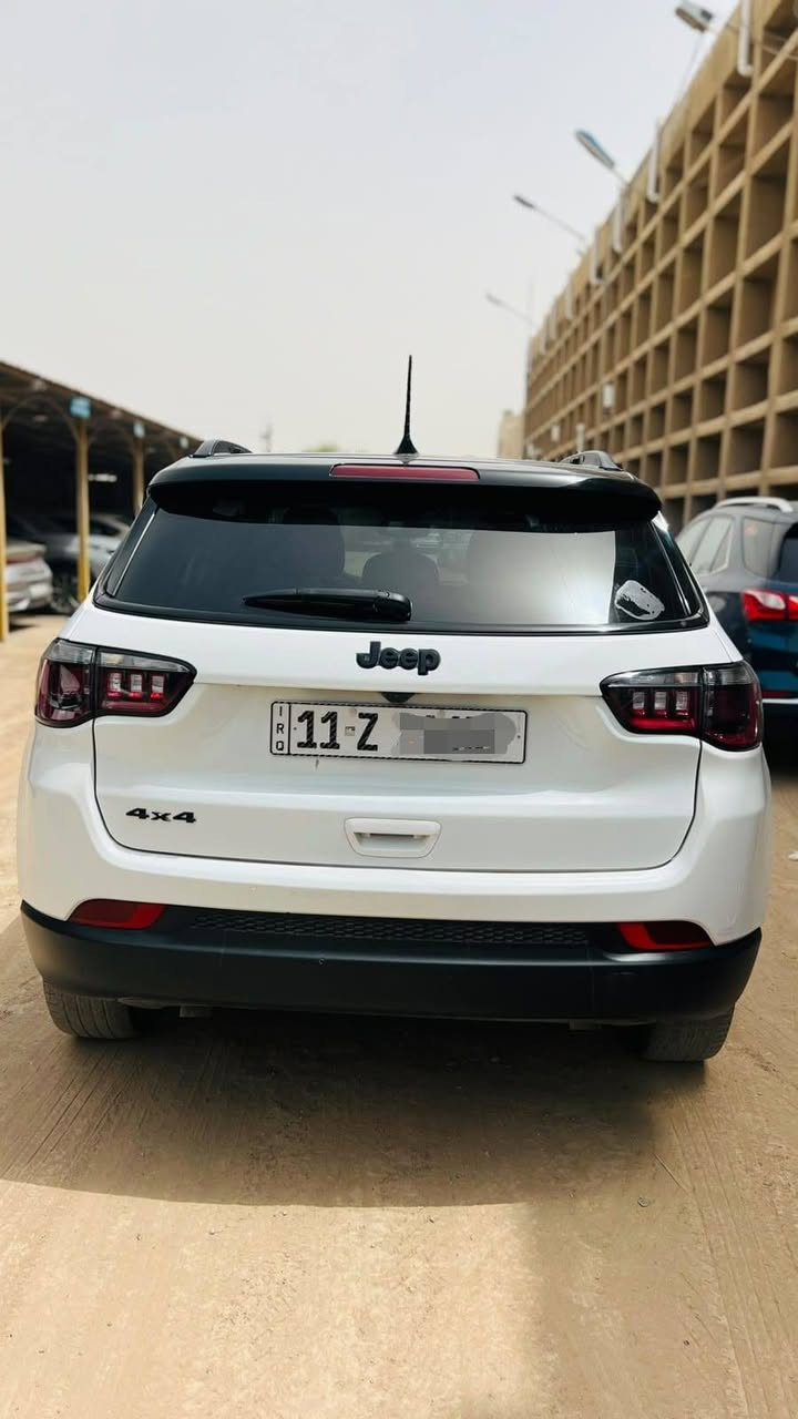 � للبيع جيب كومباس 2023 محرك 2000 تيربو وارد امريكي مكفول لغود وشواصي الحادث مبين موظح بالصورة
وبيها ضرر  بالعراق سطحي  وصبغ بسيط  دخول السيارة ٢٠٢٥ و ماشيه 39  .

السيارة بحالة ممتازة جداً، استخدام شخصي ونظيف مال استاذه جامعية ، السيارة لا تحتاج أي مصروف وجاهزة للفحص بأي مكان. 

المواصفات:
✅محرك 2000 تيربو
✅ دفع رباعي (4×4)
✅ گير أوتوماتيك
✅ حساسات جانبية
✅ تحكم كامل من الستيرن
✅ مرايا كهربائية 
✅ شاشة  كبيرة تدعم Apple carply وandroid 
✅ كاميرا خلفية
✅ مثبت سرعة
✅دخول ذكي (Smart Key)
✅ هاند بريك إلكتروني (بصمة)
✅ تبريد قطعتين ثلج
✅ نظام الثبات الإلكتروني ومانع الانزلاق
✅ إنارة LED

🔹 السيارة بأسمها ، تحويل ثاني يوم
مكان السيارة بغداد متواجد ب أثناء الدوام للجامعة التكنولوجية وشوفها 
السعر 175 وبيها مجال 
للأستفسار الأتصال ع الرقم *********** 
� للبيع جيب كومباس 2023 محرك 2000 تيربو وارد امريكي مكفول لغود وشواصي الحادث مبين موظح بالصورة
