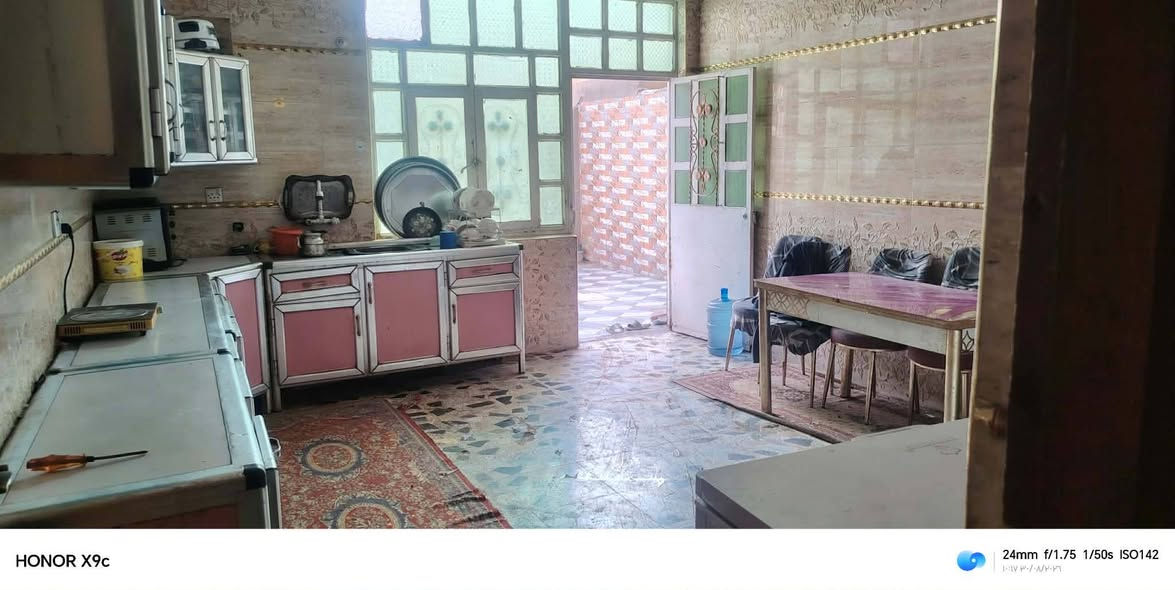بيت للبيع طوريج ام الهوى نهاية شارع المسرة
المساحه 200متر طابقين طابو صرف يحتوي ع اربع غرف نوم ومطبخ حار بارد وصالتين واستقبال ومنور ع طول البيت الطابق الاول طابوك والثاني فرمستون
لتواصل ***********
***********
