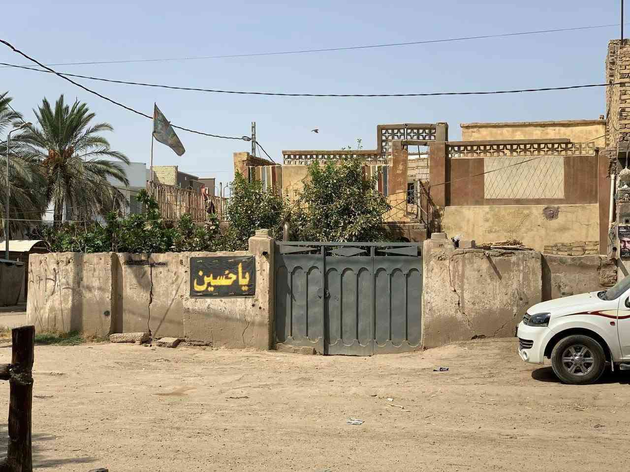 السلام عليكم بيت ركن للبيع
مساحه 190 طابو صرف 
السنيه مقابيل مدرسه الكندي 

السعر 160بي مجال  
***********
