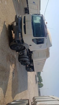 رينو للبيع راس وعربانه 07804159980 07746806138