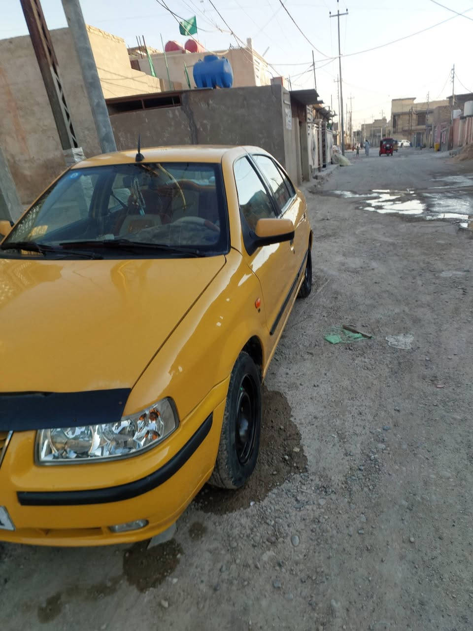 رقم ***********
سلام عليكم سمند ١١ جازه من كلشي تبريد تدفئه بسمي بيها بارد ماملغ خلفي بس  سنويه لعد ٣٠ رايدها ٢٩ وبيها مجال على غرامات عليه  ورشار ذا اكو مراوس سايبا خصوصي راوس
