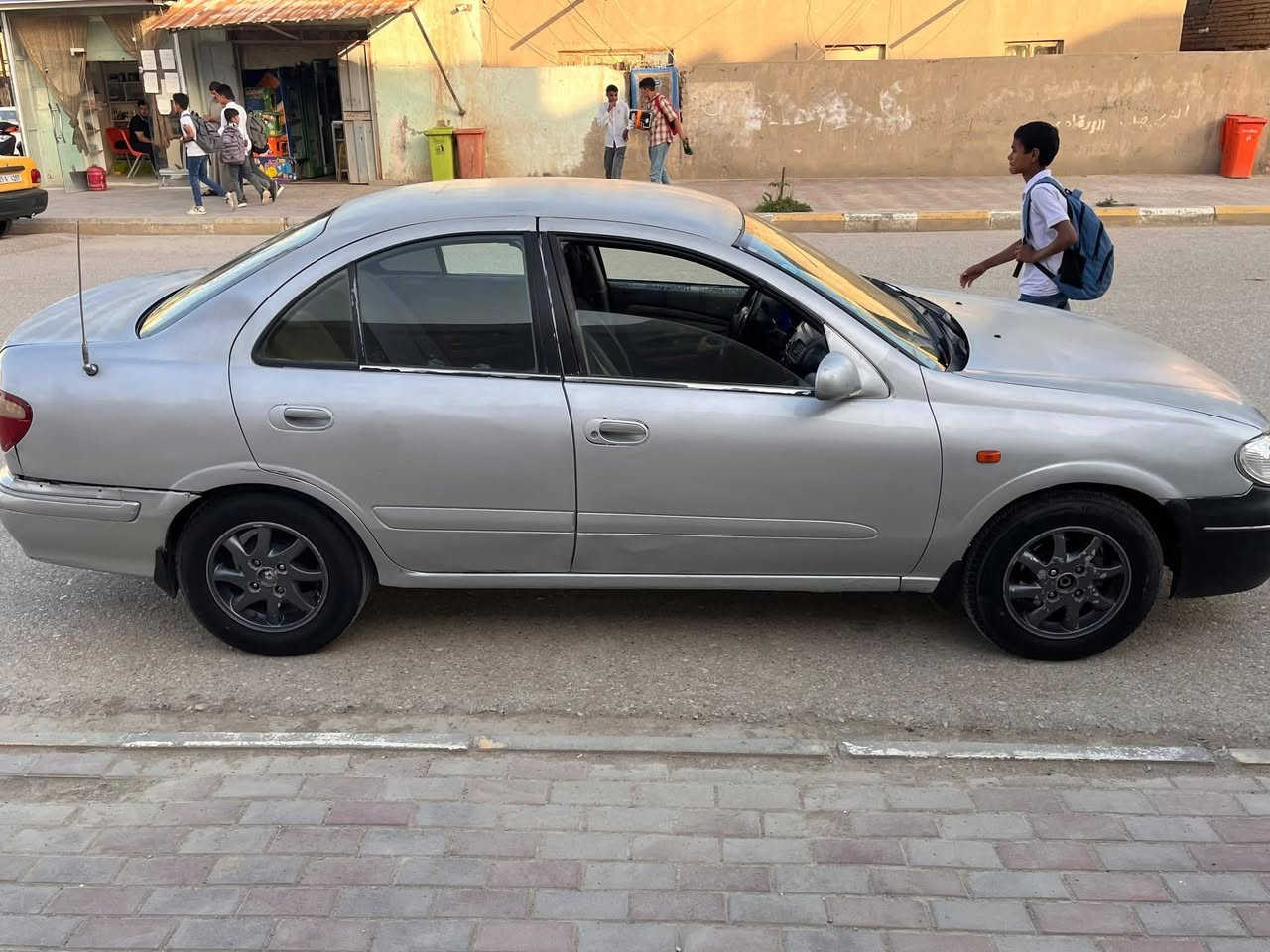 نيسان سني 2000
رقم قادسية 
سنوية2028 السيارة تريد تحويل مباشر تريد وكالة
مكان السيارة الكوت
للتواصل ***********
السعر 50 بيها مجال بسيط
