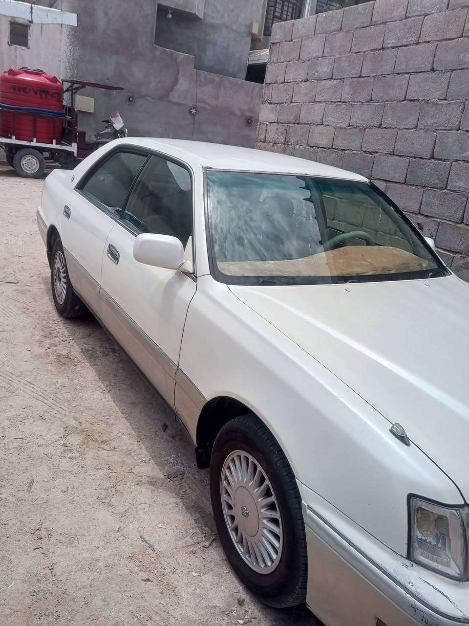السلام عليكم راس الثور مديل 97 رقم بصره مشروع وطني سنويه مجدده سياره مكفوله من الكص ونقل جثه و لعيب الشرعي السعر 85 وبيها مجال مكان السياره في البصره ابي الخصيب تصل هاذرقم ***********
