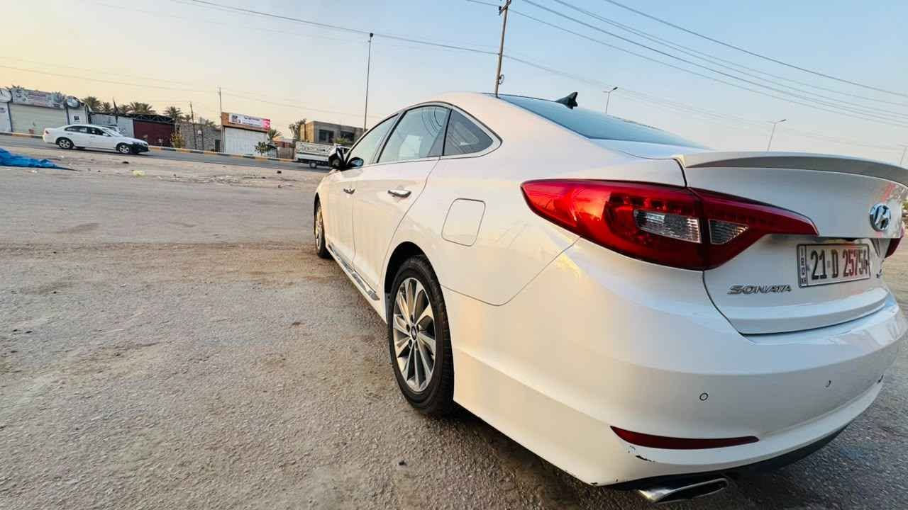 سوناتا 2016 امريكي 
بصمه / بانوراما / تحكم ستيرن/ تدفئه ستيرن/ تدفئه كشنات/ كشن كهرباء/ نقط عمياء /ثلاث وضعيات قيادة 
*قطعتين ضرر وثلاث قطع فقط صبغ اثر تكشير 
السعر قابل للتفاوض
*********** حلة, بابل
