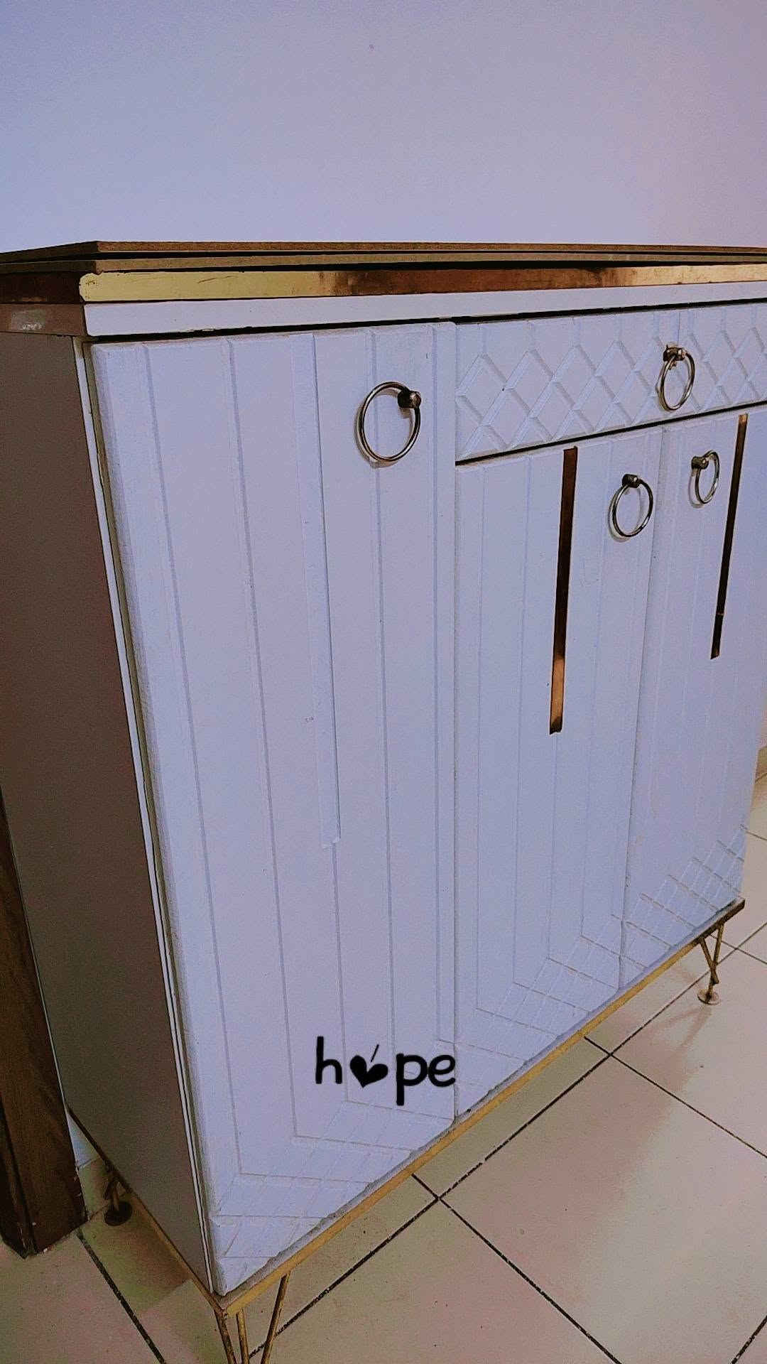 للبيع • ما بيهم ضرر