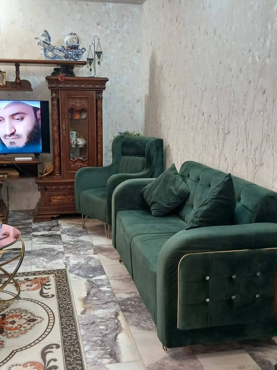 السلام عليكم
تخم قنفات هوه ولطبلات تخم كامل 
 رايده ب350
للاستفسار متواجد واتساب فقط 
***********
