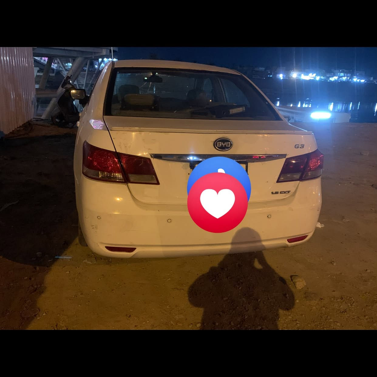بيوايدي g3 موديل ١٣ مرواس بخصوي  سعرها ٤٨ سياره بيها طخه بالبنيد وشخط بالجاملغ الخلفي *********** واتساب
