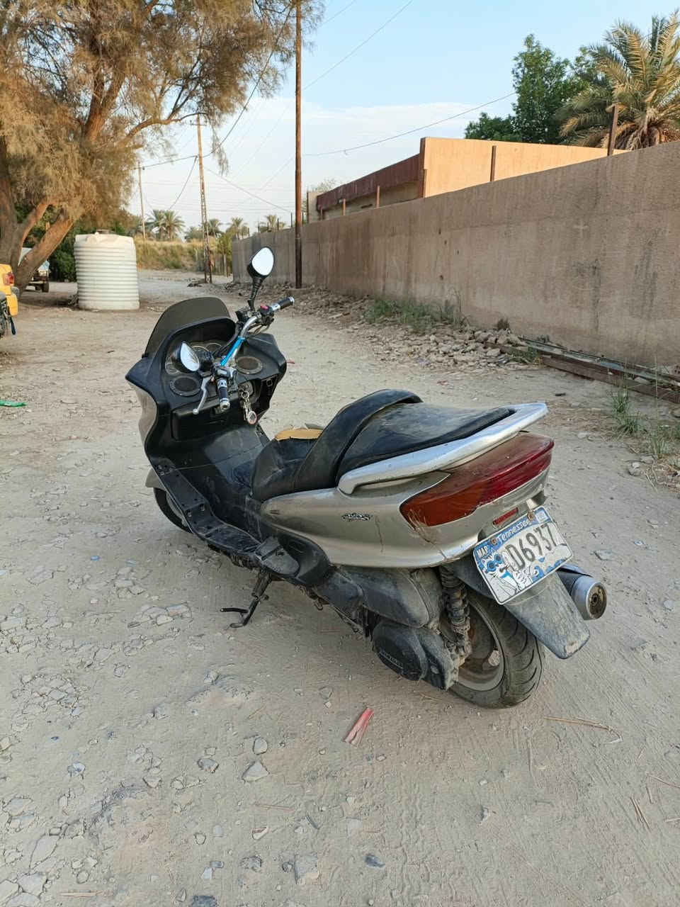 سلام عليكم خوان دراجه ماجسته دبل رون دراجه متروكه ابيعه علا وضعها كوم حديد تجي تحمل وتروح,السعر250اي ستفسار هاذا ارقم ***********
العنوان جسر ديالى الجديد
