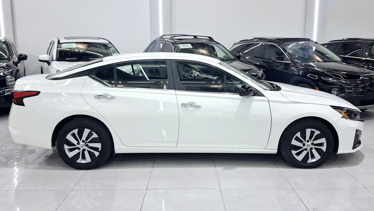 ســـــلام عــلـیـکـم 
Nissan Altima . S  2.5 
نـیسـان الـتیـمـە 2024 شـکل جدید 
مـواصـفـات S 
. سـعر مـونـاسـب فقط [ 138 ]$ بیها مجال 
سـیارە بیها جملغ نص بولند سبوغ
  باب مبدل بلادی  اصلی نفسل لون 
مکانین بارد 
بدوان دواخل بجم کبس شرط
سـیارە جاهز بدون نواقس 
مواصفات سـیارە ⬇
بــەسمە 
شاشە 
کامیرە خـلـفـي
تـحـکـمـات سـتیرن 
لایـت زیـنون بلادی 
یـدە نـیکل 
تـشقیـل عن بعد 
رادار امامـی 
رادار خلـفی 
حساسات 
مرایە رادار 
تعدیل سـرعە 
بکلایت لید 
اتو هولد 
..هیە مواصفات S معروفە 
عنوان اربـیل داخل معارض
للتواصل واتساب
*********** واتساب - فایبر 
*********** کورک فقط
