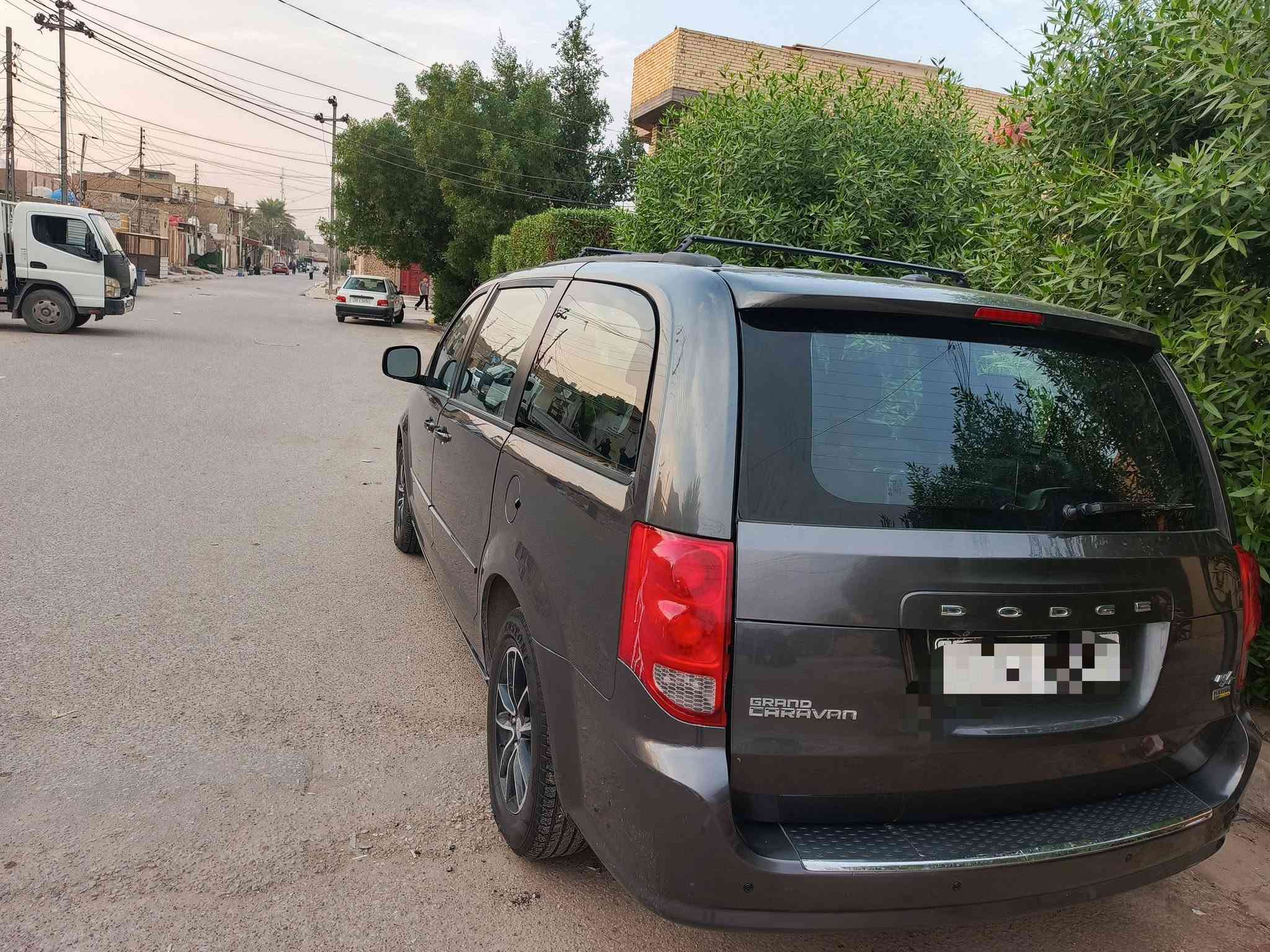 دوج كرفان • ٢٠١٦ • بيبان كهرباء
