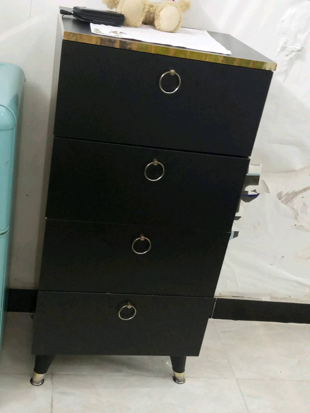 غرفه نوم للبيع مكان ثعالبه