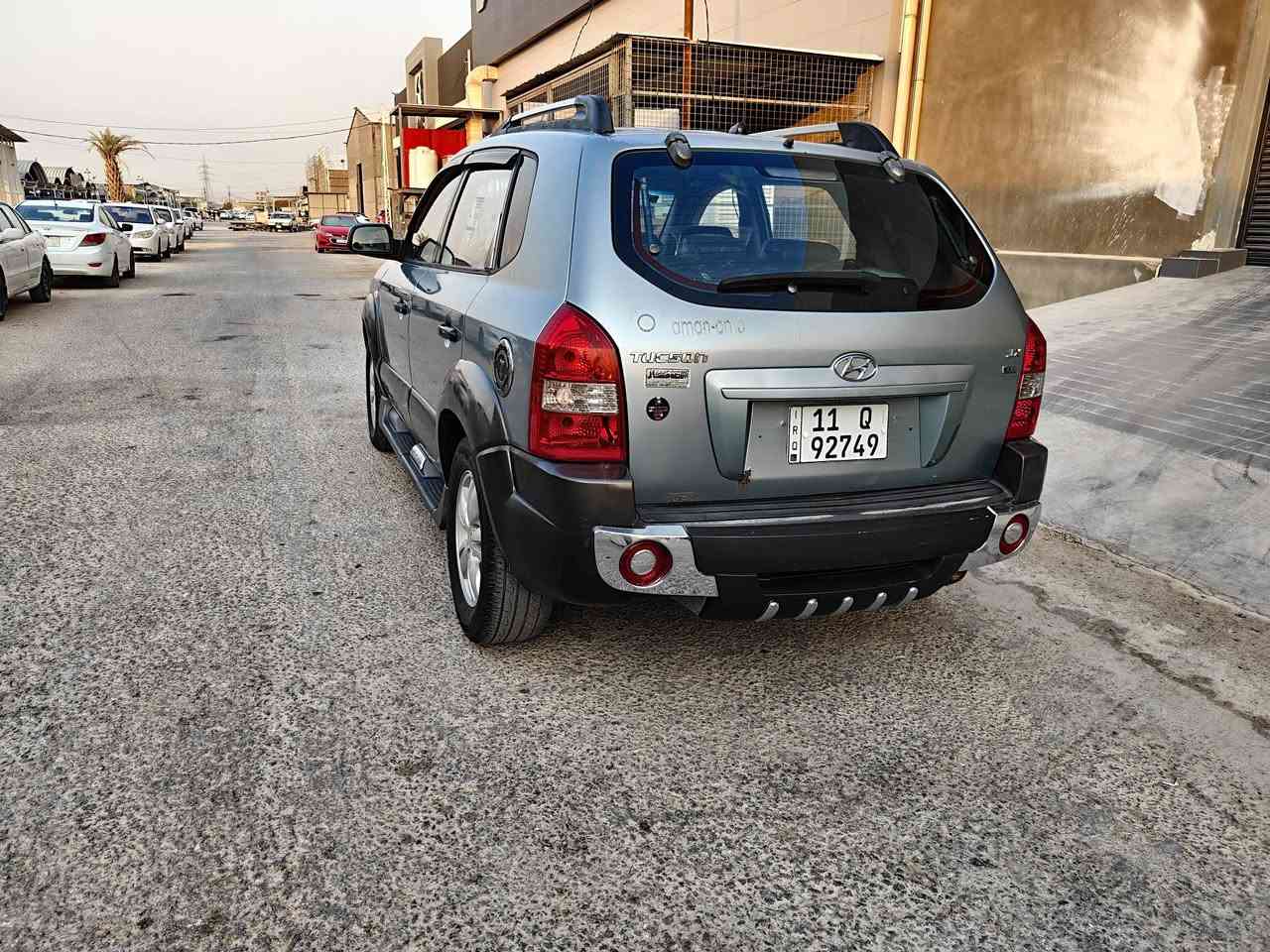 السلام عليكم
توسان خليجي مديل 2009 السياره كفاله عامه 
من الضربه والصبغ 
بيه بنيد مبدل اصلي اثر جراد فقط 
السياره محرك 4 اسلندر 
حجم المحرك 2000 
كير محرك جديد 
تبريد ثلج ❄️ 
تخم تاير جديد 
حداديه جديده 
السياره على وضع الشركه 
رقم بغداد مشروع وطني تحويل ثاني يوم 
السنويه نافذه لغاية 2029 
مكاني النجف 
السعر 100 وبيه مجال قليل الاستفسار اكثر الاتصال على الرقم ***********
