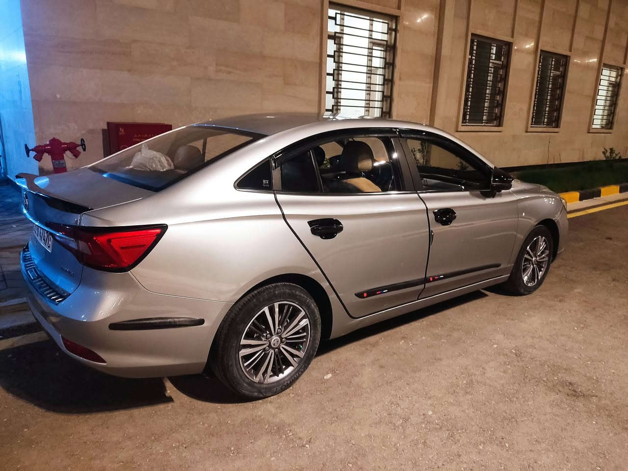 السلام عليكم 
ام جي 
فئة MG5 Luxury 2023
رقم سليمانية دولي
السياره ما شاء الله 
فول الفول اعلى فئة 💯 داخلي بيجي اوف وايت 
بصمة تشغيل وابواب 
سلايد فتحة
كشنات جلد 
كشنين كهرباء 
تدفئة مقاعد
5 كامرات 360 درجة 
هاندبريك بصمة
اوتو هولد 
شاشة ايباد كبيرة تحكمات فول
لددات امامي وخلفي 
لايتات زنون عدسات
مري شفط كهرباء + اشاير بالمري 
انظمة كاربلي&اندوريد
شاشة عداد الكتروني ومميزاتها هواية
نظام مراقبة ظغط الاطارات 
تحكمات استيرن جهتين 
مثبت سرعة
حساسات 
ويل كروم 
نظام ايكو اقتصادي 
باقي مواصفات اللوكچري معروفة السيارة فول الفول

📍 مكان السياره البصره

السعر 110 وبيها مجال بسيط

هـ ***********مراوس هم بنسيان بدون فرق
