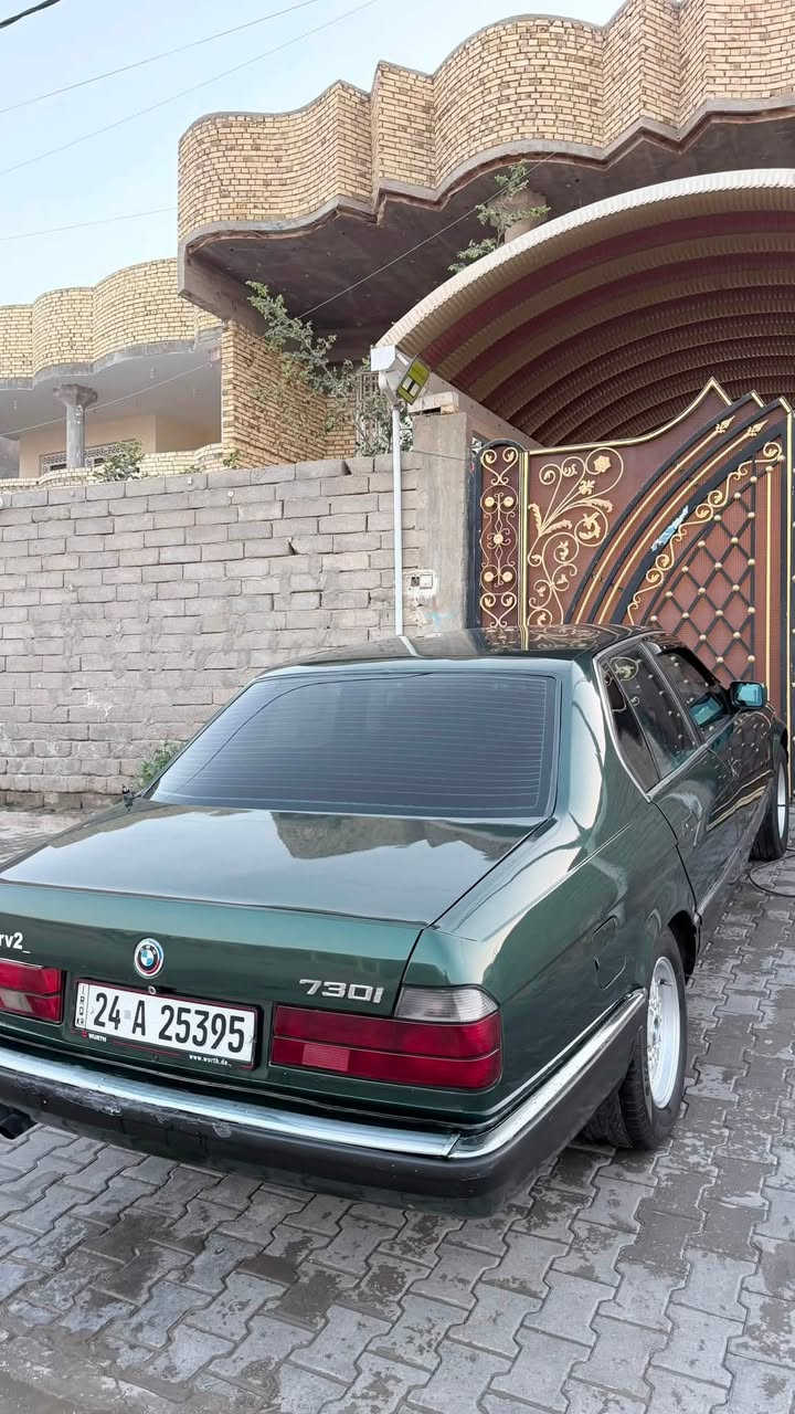 BMW 1992
مكينة وكير جديد تبريد ثلج السيارة رقم دهوك اب اسمي السيارة كلشي بيها جديد ترايك وين ماتريد مكانها البصرة قضاء المدينة سعرها 64 

***********
