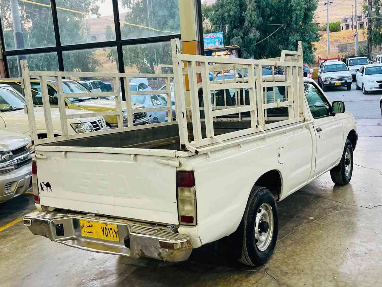 نيسان 2002 ئارمو سنه وي به شەرتی گێر ومەکینە و تەبریدو  ھەموگیانی بەشەرتی  ھیج  لێدانی  نیە سەیارەکە  زۆرجوانە ماڵی دۆستە  
سعری 69 وەرەقە کمیک مجال
لەکۆ یە دادەنیشم 
***********
*********** كويسينجاك, أربيل
