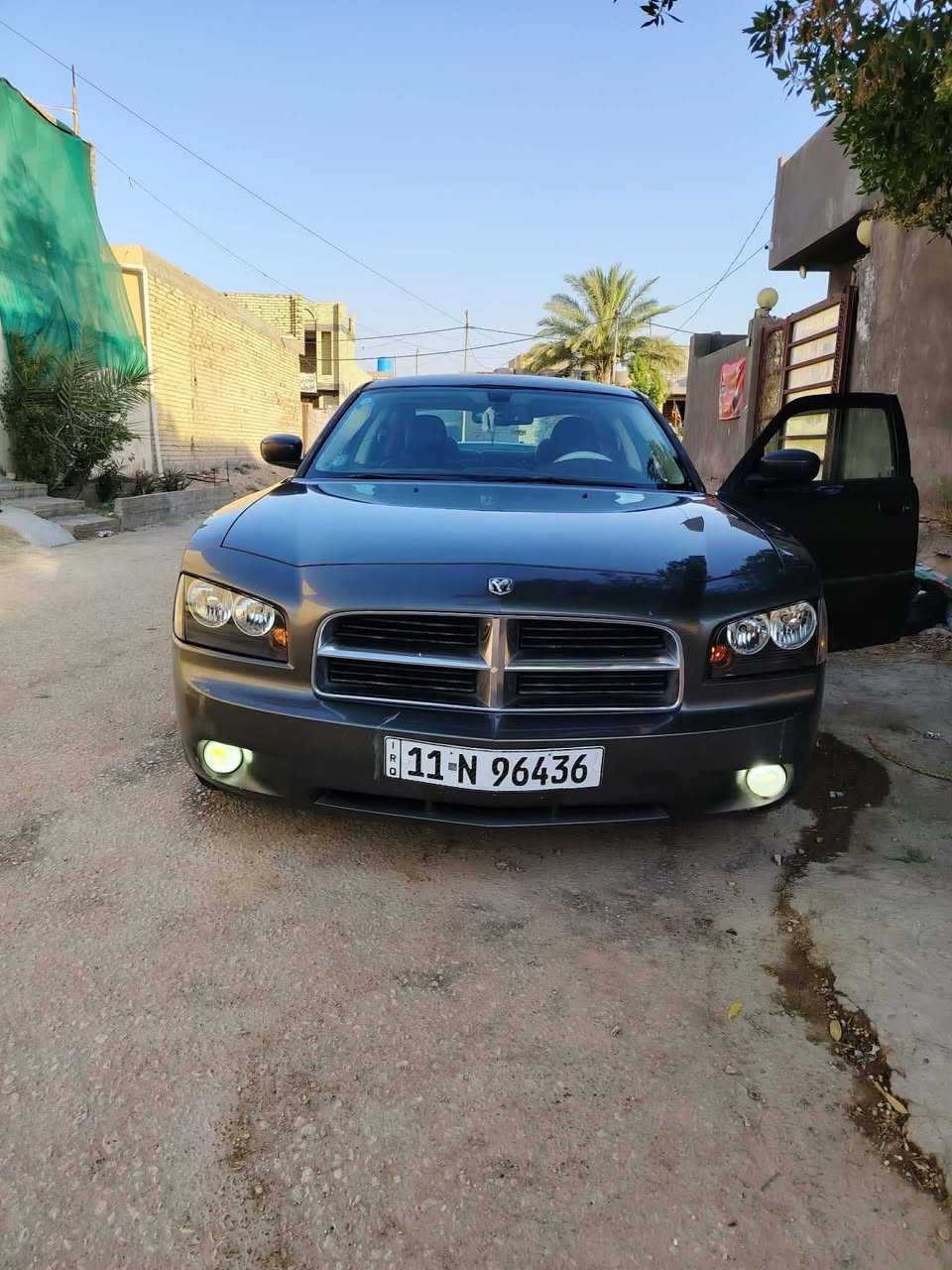 السلام عليكم جارجر موديل 2010 SXT فول مواصفات رقم بغداد الجديد كلين بدون حادث بدون تبديل فقط صبغ قطعتين اثر جرد حته مكفولات من المعجون سونار موجود داخل المنشور مكينه وكير شادهن حاويه جدد صدر جديد تبريد ثلج منضومت زنون اي استفسار بلخدمه مكاني بابل قرب خط السريع *********** (((السعر 97)))وبيه مجال
