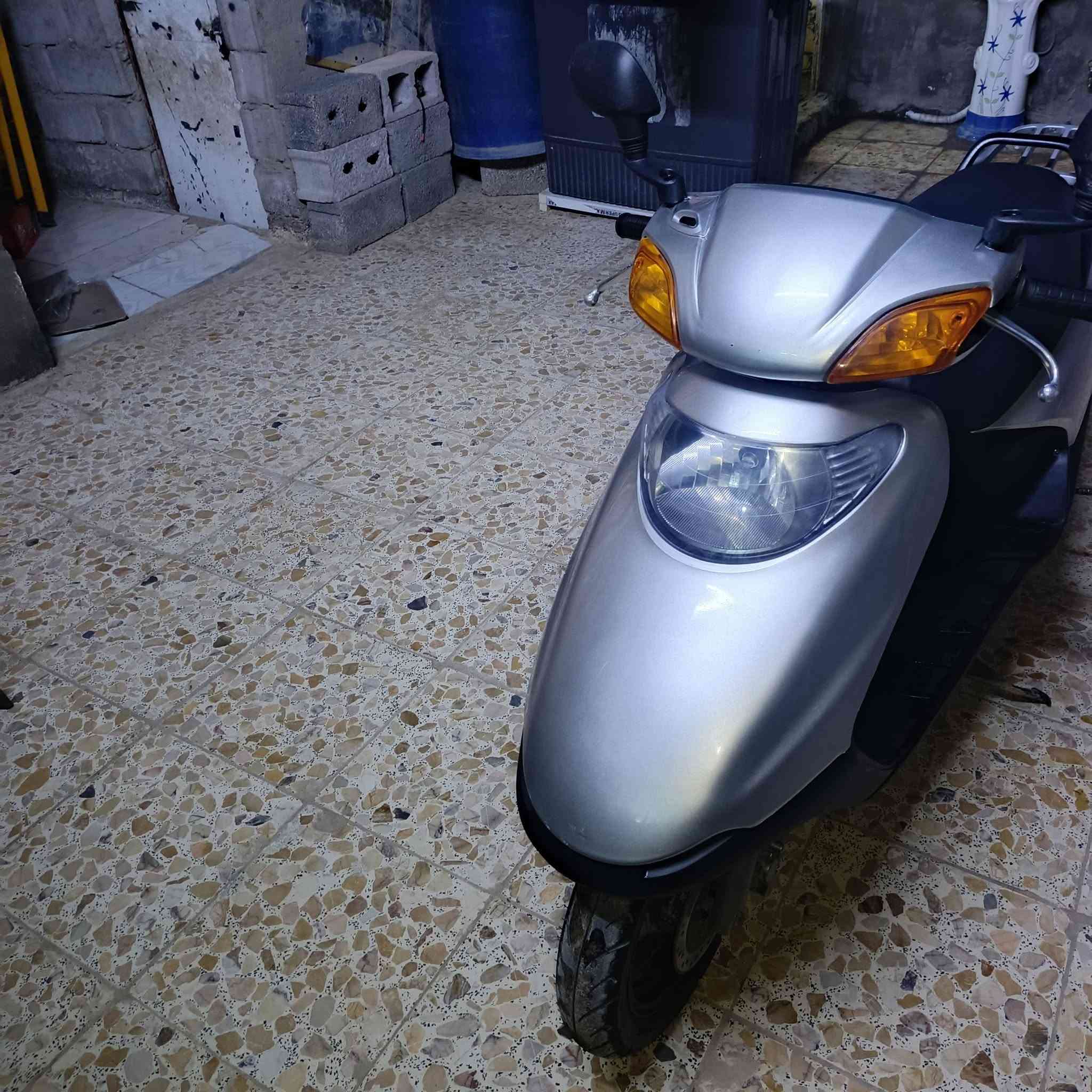 السلام عليكم سبيس ياباني للبيع مفتوحه مره واحده رايمار عوزها بس بربر الخلفي دراجه السعر 650وبها مجال *********** وبي وتساب بل كوت الشهداء
